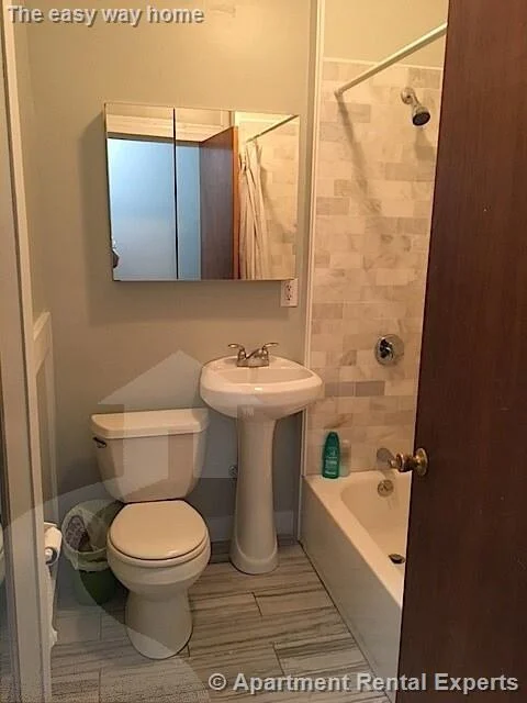 4 bed, 1 bath apartment for rent at 220 Prospect St Unit 2, Central Square — photo 8 of 11
