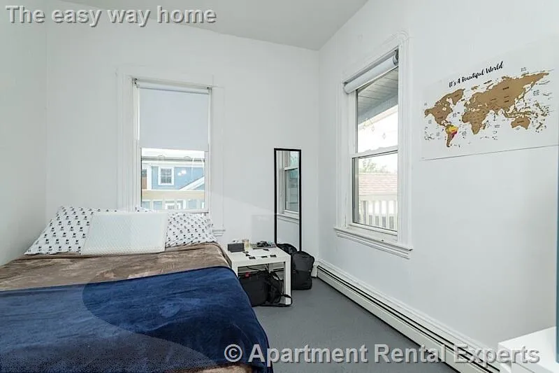 4 bed, 1 bath apartment for rent at 220 Prospect St Unit 2, Central Square — photo 4 of 11