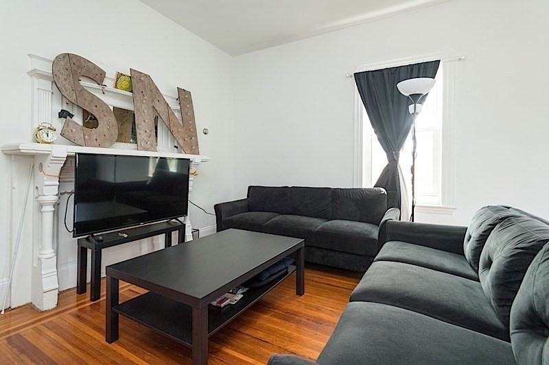 4 bed, 1 bath apartment for rent at 220 Prospect St Unit 3, Central Square — photo 4 of 14