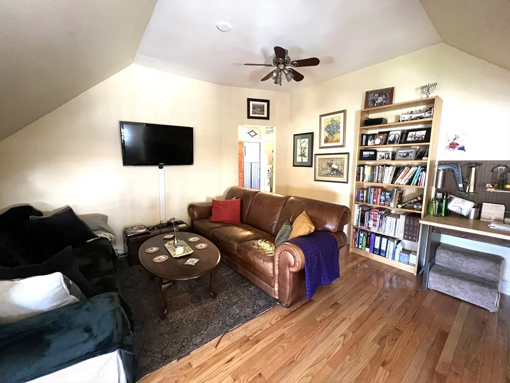 2 bed, 1 bath apartment for rent at 220 School St Unit 3, Winter Hill — photo 4 of 19
