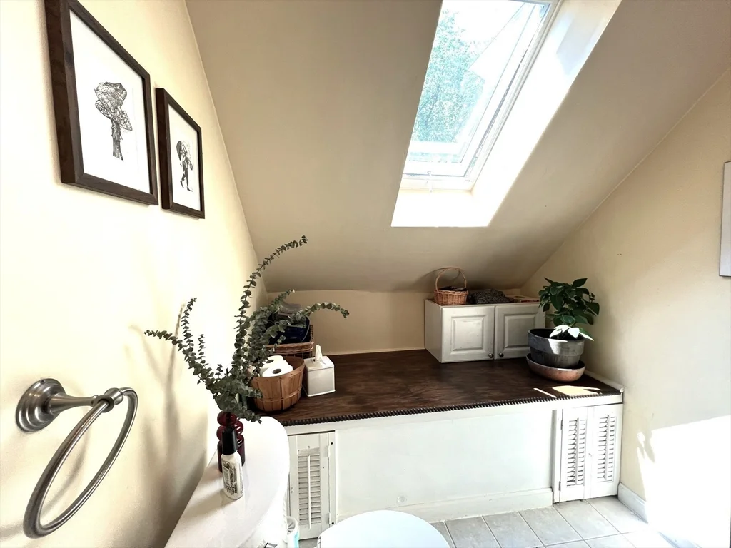 2 bed, 1 bath apartment for rent at 220 School St Unit 3, Winter Hill — photo 14 of 19