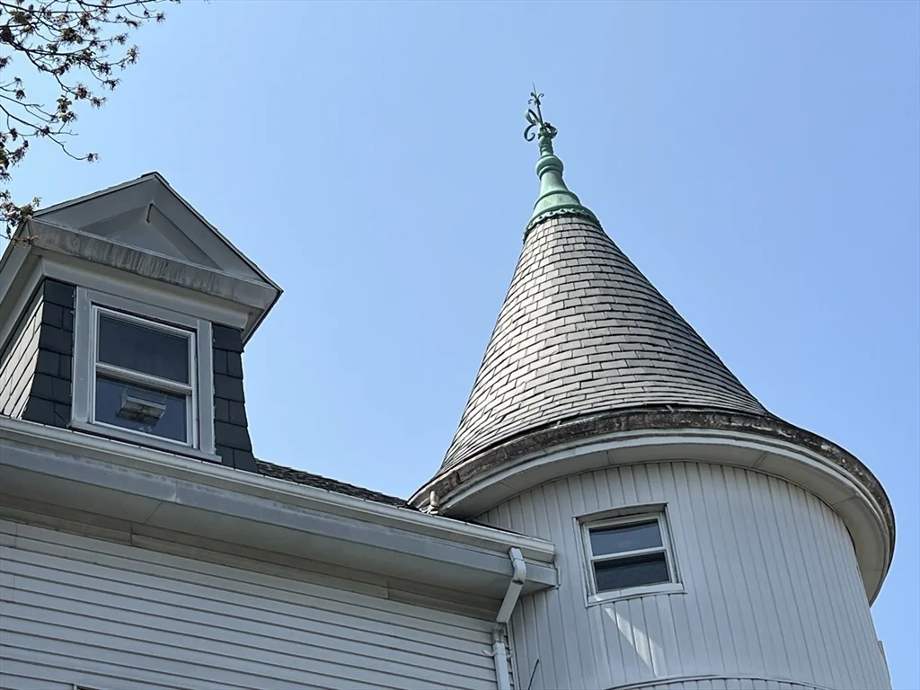 2 bed, 1 bath apartment for rent at 220 School St Unit 3, Winter Hill — photo 18 of 19