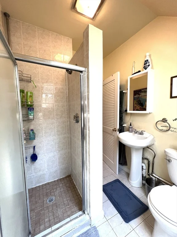 2 bed, 1 bath apartment for rent at 220 School St Unit 3, Winter Hill — photo 16 of 19
