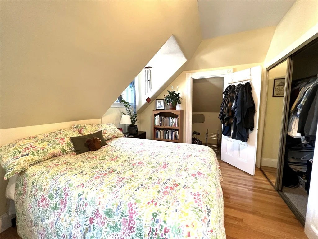 2 bed, 1 bath apartment for rent at 220 School St Unit 3, Winter Hill — photo 6 of 19