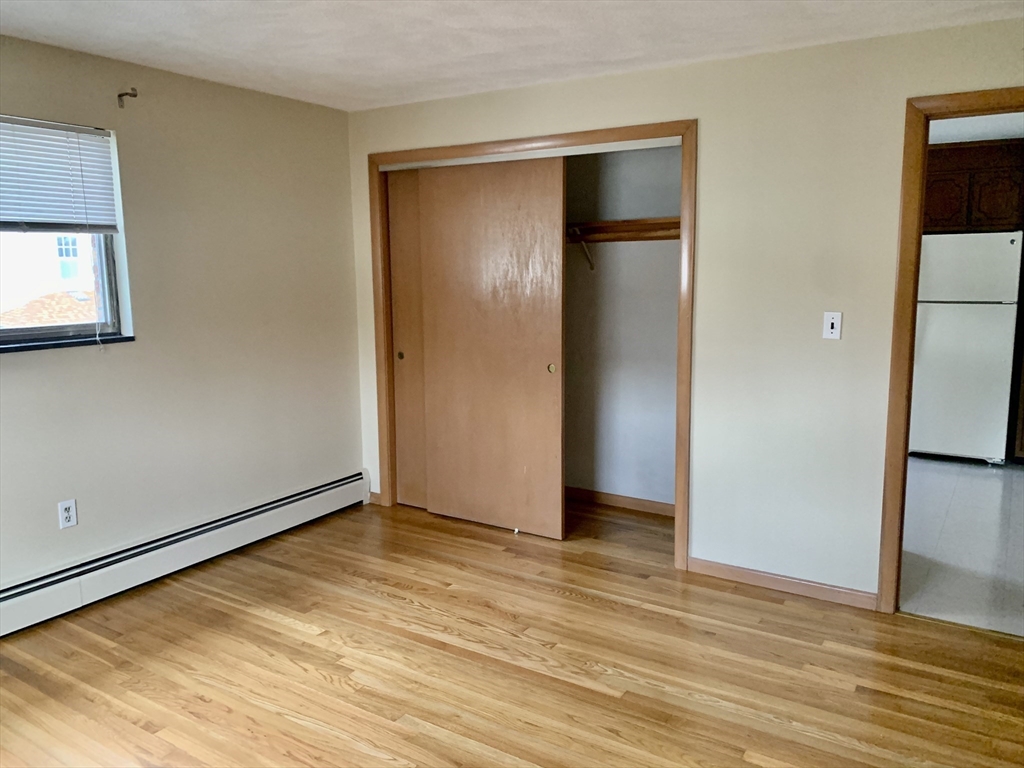 1 bed, 1 bath apartment for rent at 220 School St Unit 9, Waltham — photo 3 of 10