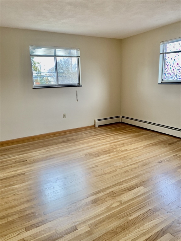 1 bed, 1 bath apartment for rent at 220 School St Unit 9, Waltham — photo 4 of 10