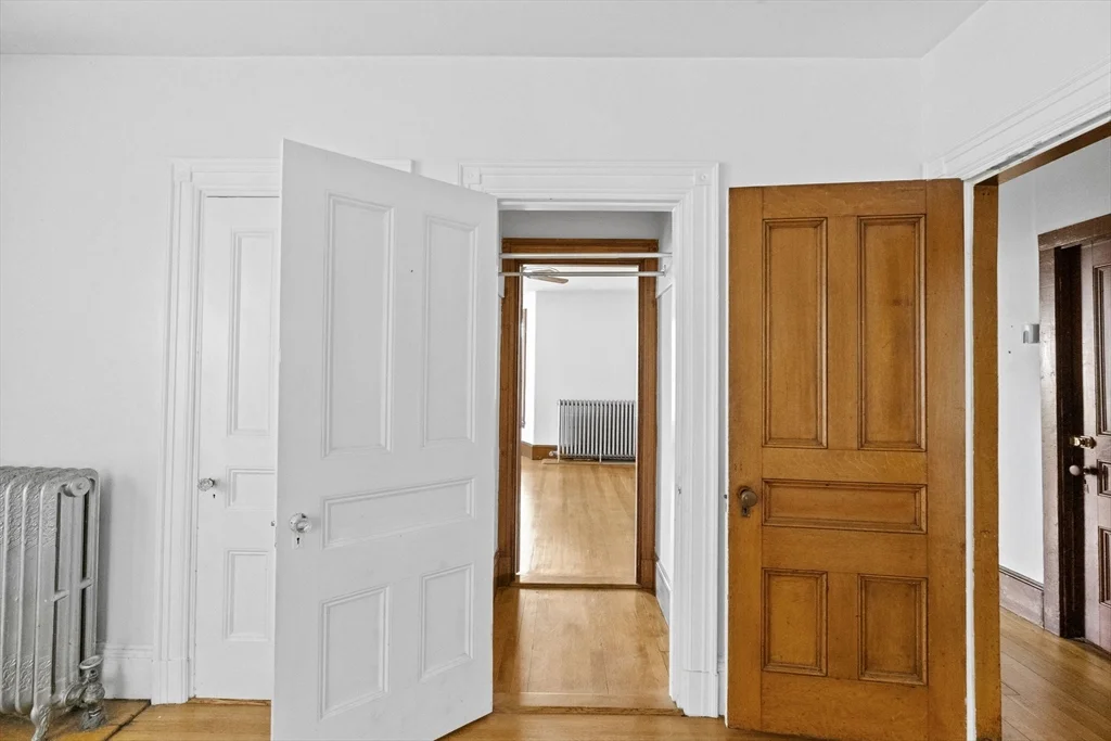 3 bed, 1 bath apartment for rent at 220 School Unit 2, Somerville — photo 12 of 15