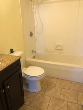 2 bed, 1 bath apartment for rent at 220 Smith St Unit 8, Lowell — photo 5 of 11