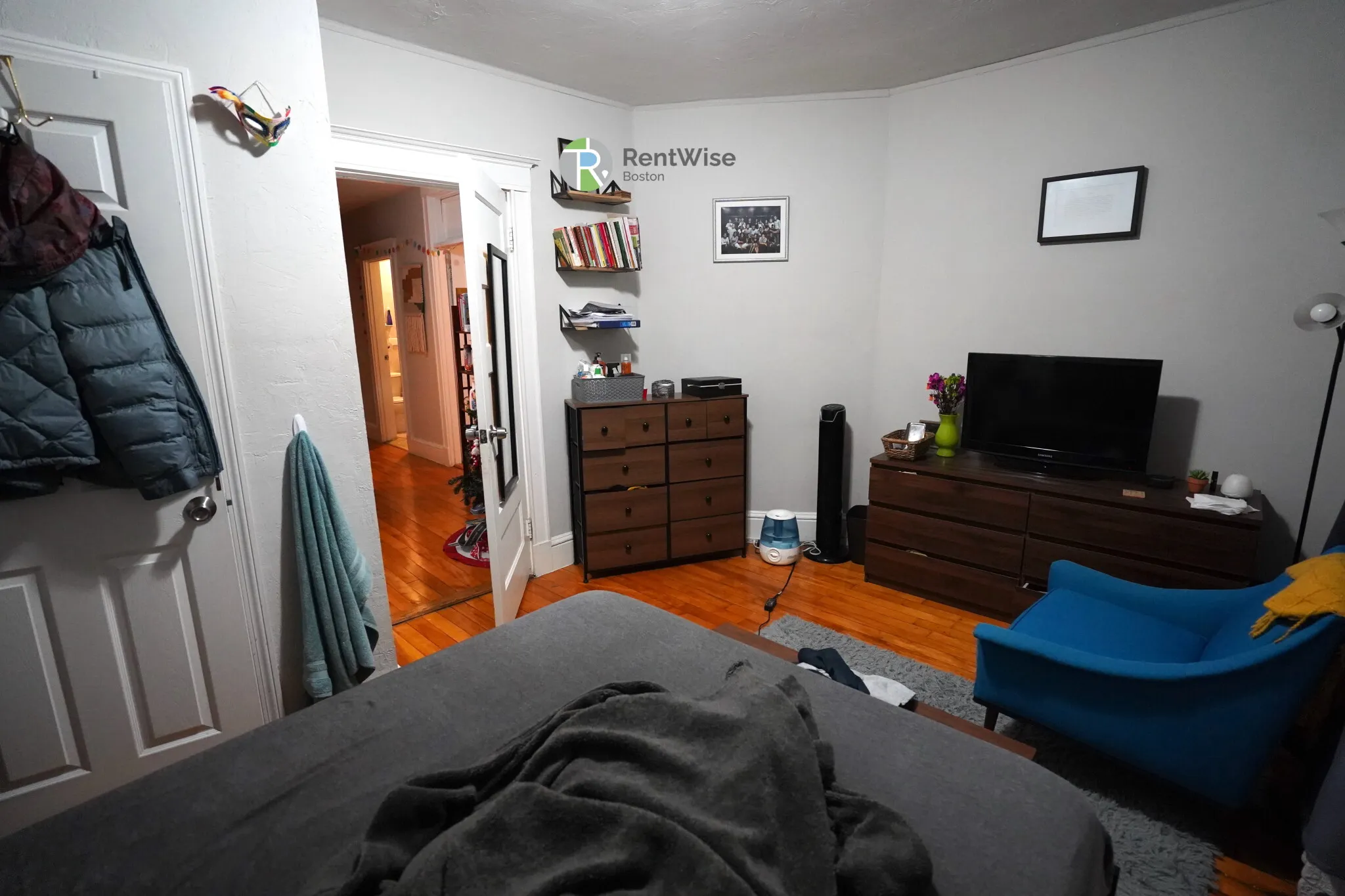 3 bed, 1 bath apartment for rent at 220 South St Unit 2, Jamaica Plain — photo 9 of 16