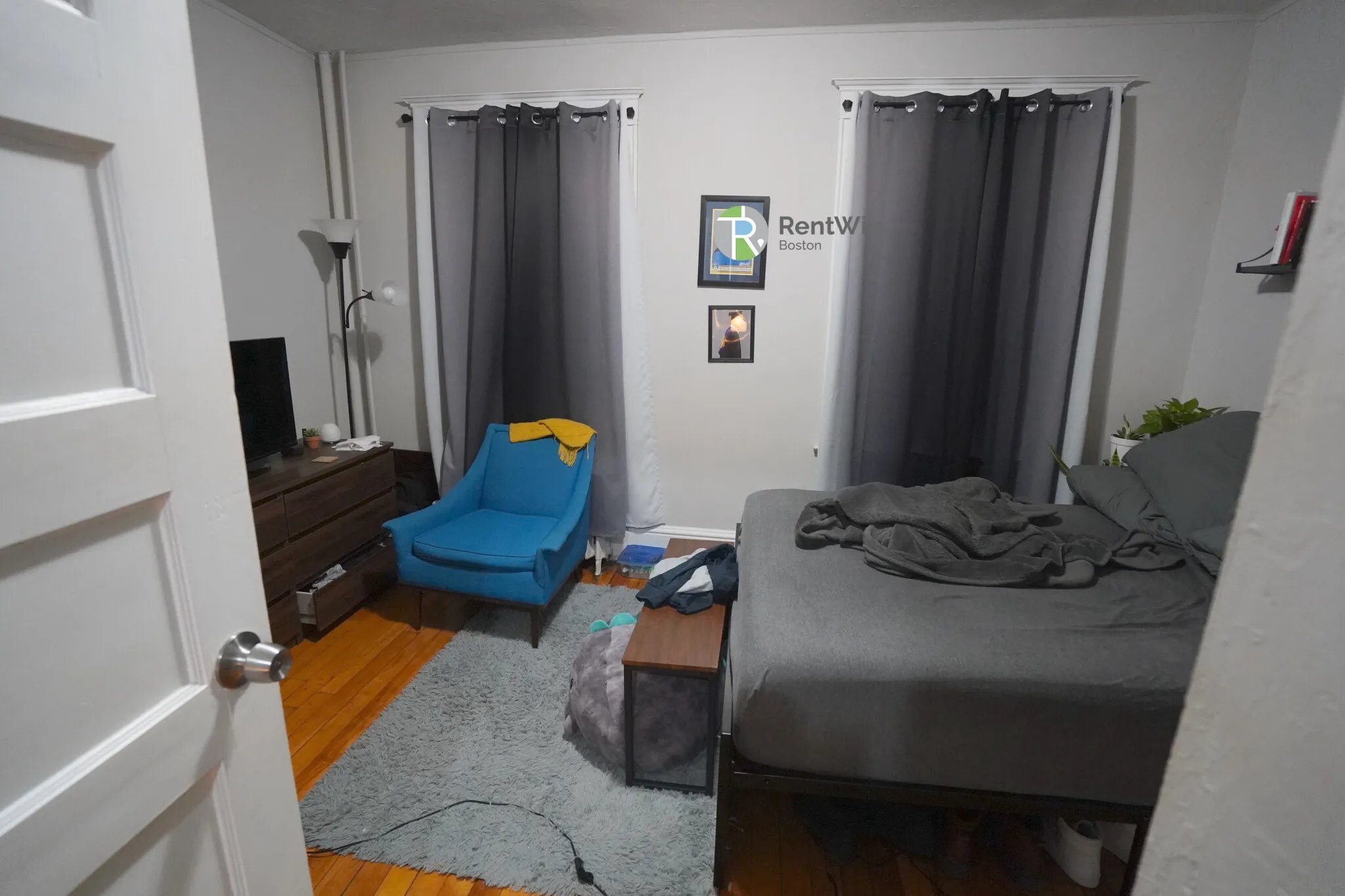 3 bed, 1 bath apartment for rent at 220 South St Unit 2, Jamaica Plain — photo 7 of 16