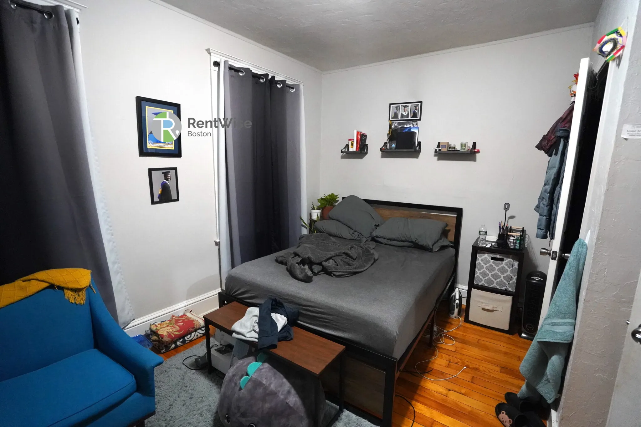 3 bed, 1 bath apartment for rent at 220 South St Unit 2, Jamaica Plain — photo 8 of 16
