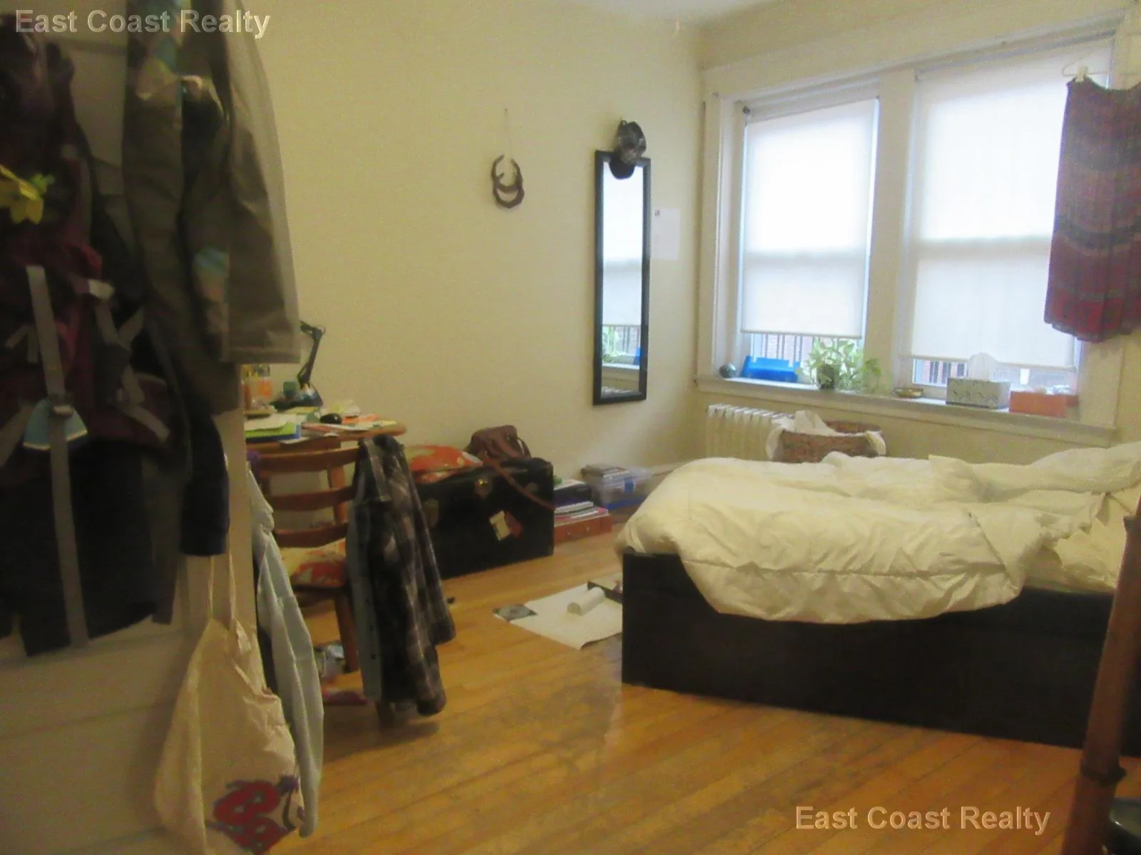 3 bed, 1 bath apartment for rent at 220 South St Unit 6, Jamaica Plain — photo 4 of 28