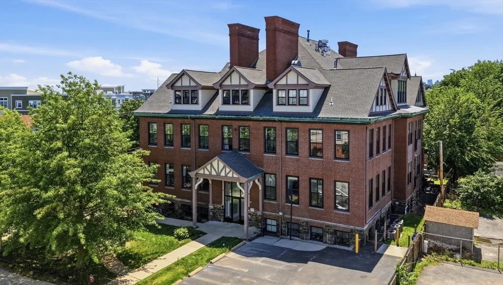 2 bed, 1 bath apartment for rent at 220 Spencer Ave Unit 104, Chelsea