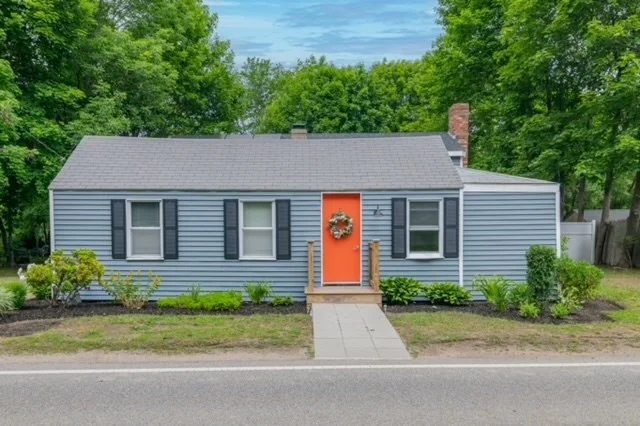 4 bed, 1 bath apartment for rent at 220 Stockbridge Rd Unit 220, Scituate
