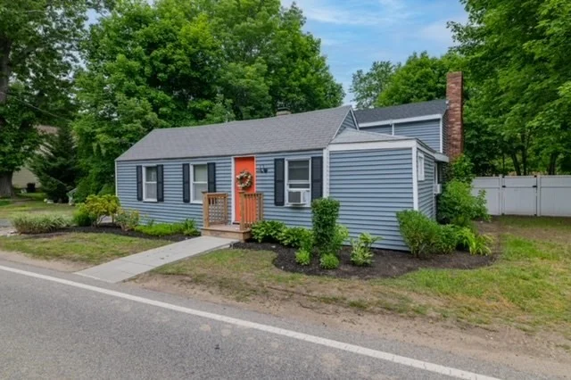 4 bed, 1 bath apartment for rent at 220 Stockbridge Rd Unit 220, Scituate — photo 2 of 18