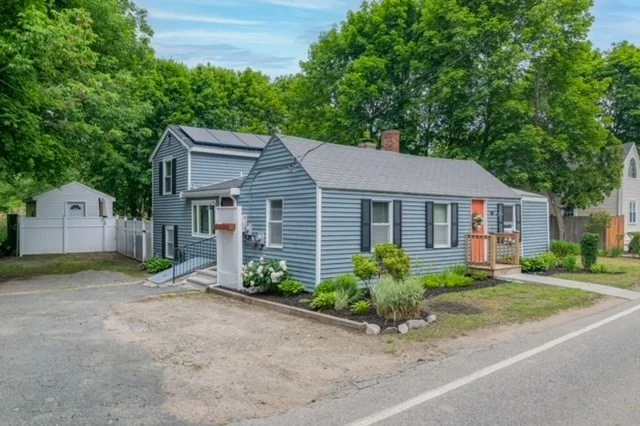 4 bed, 1 bath apartment for rent at 220 Stockbridge Rd Unit 220, Scituate — photo 3 of 18