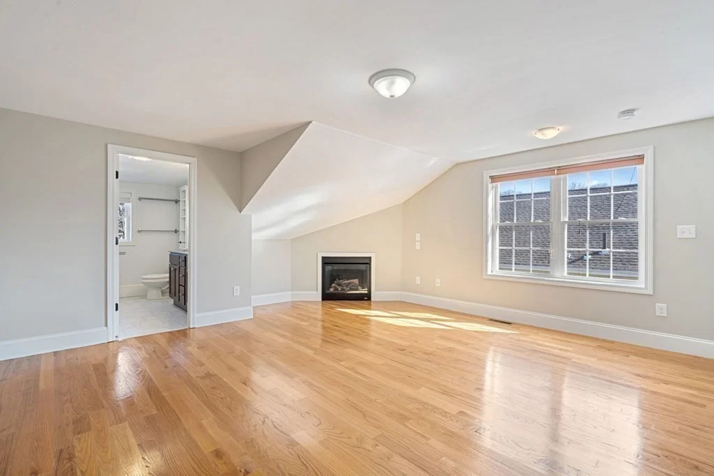 3 bed, 2 bath apartment for rent at 220 White St Unit 220, Belmont — photo 18 of 24