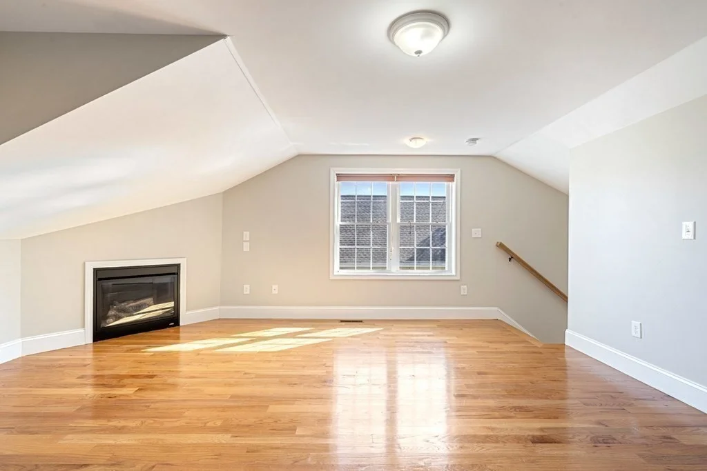 3 bed, 2 bath apartment for rent at 220 White St Unit 220, Belmont — photo 19 of 24