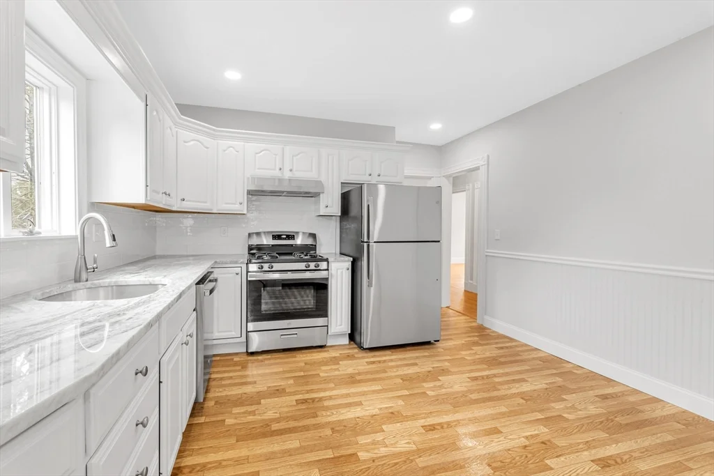 2 bed, 1 bath apartment for rent at 221 Belgrade Ave Unit 2, Roslindale — photo 2 of 20
