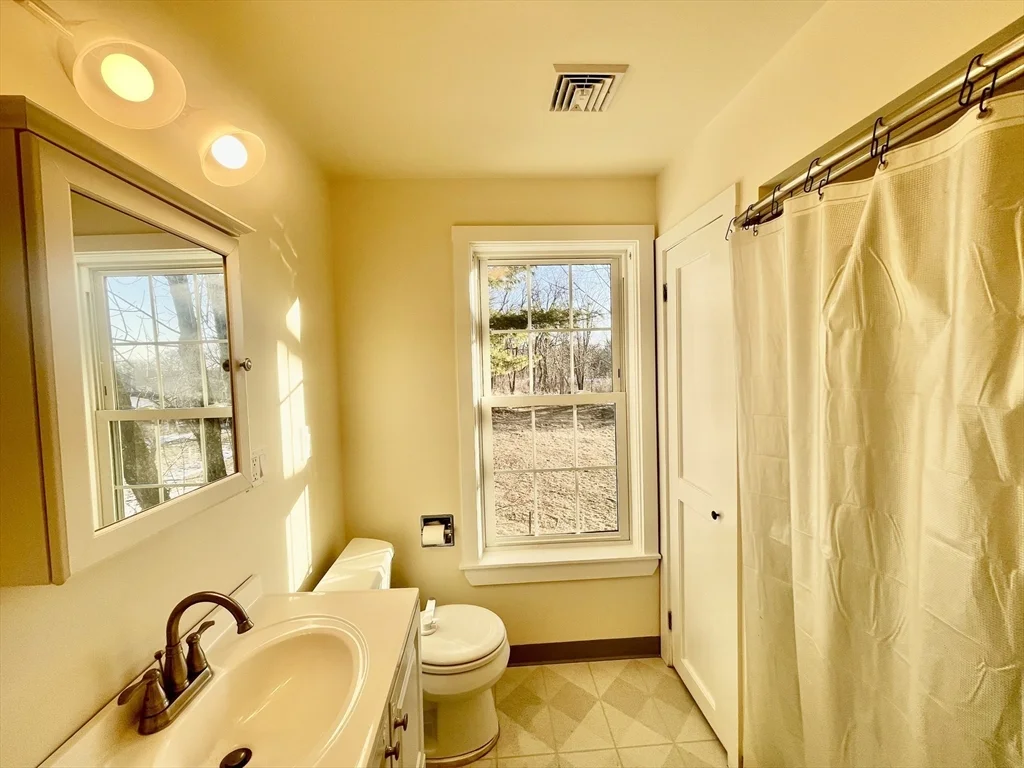 2 bed, 1 bath apartment for rent at 221 Church Unit B, Northbridge — photo 7 of 15