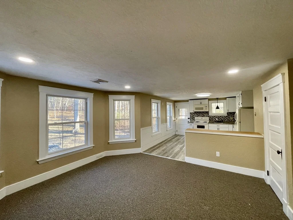 2 bed, 1 bath apartment for rent at 221 Church Unit B, Northbridge — photo 5 of 15