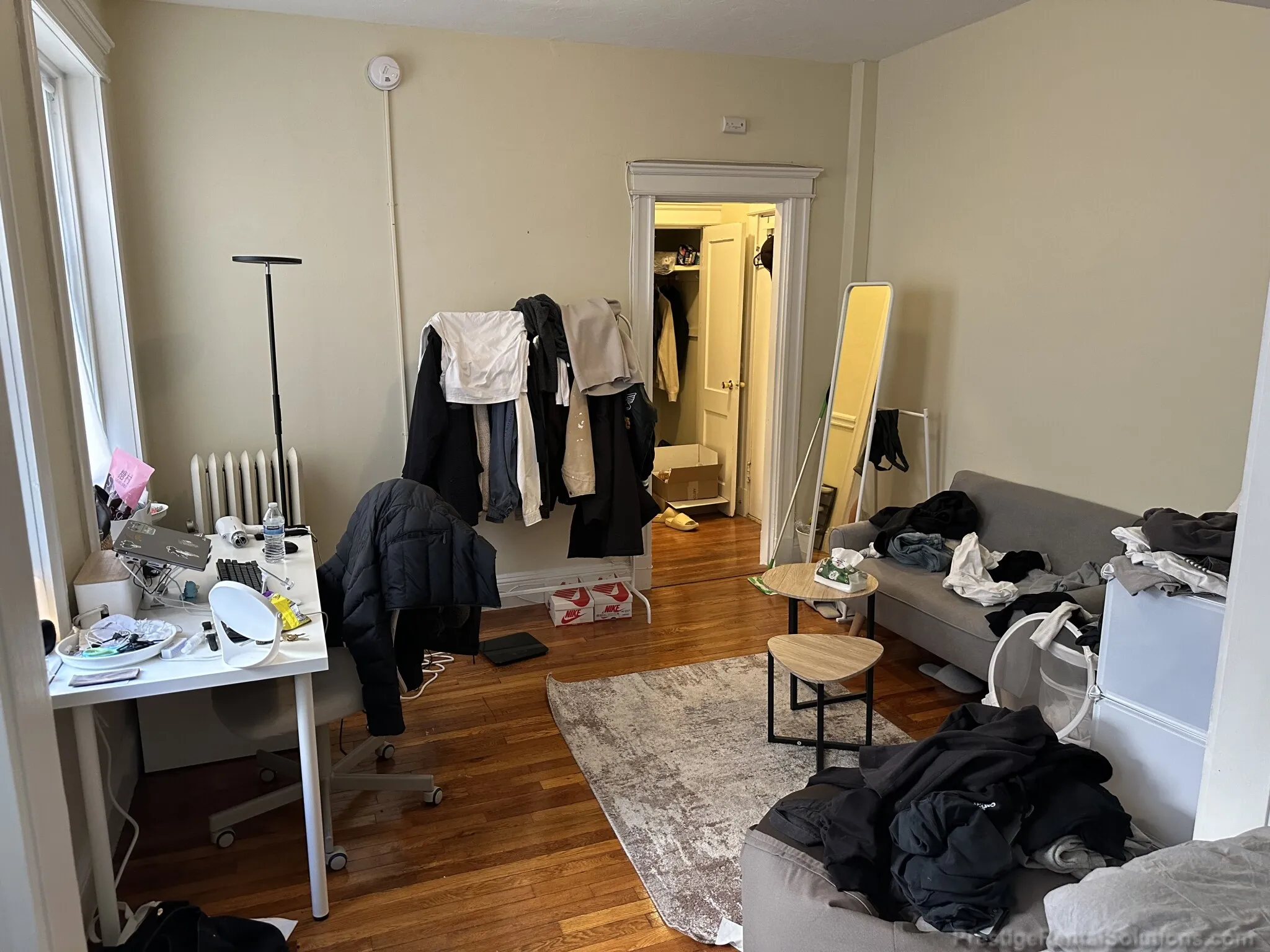 Studio bed, 1 bath apartment for rent at 221 Kelton St Unit 3, Brighton — photo 3 of 12