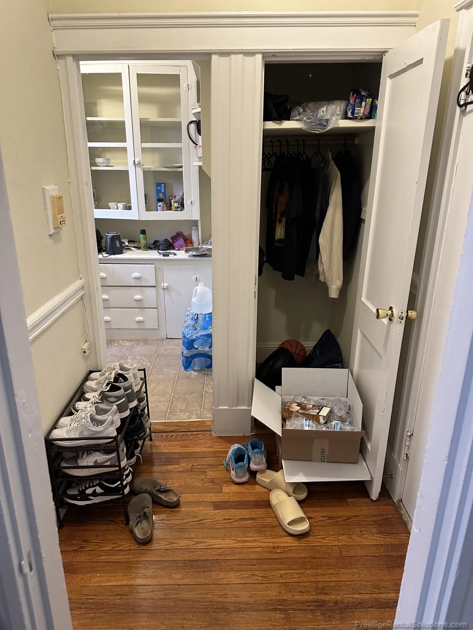 Studio bed, 1 bath apartment for rent at 221 Kelton St Unit 3, Brighton — photo 4 of 12