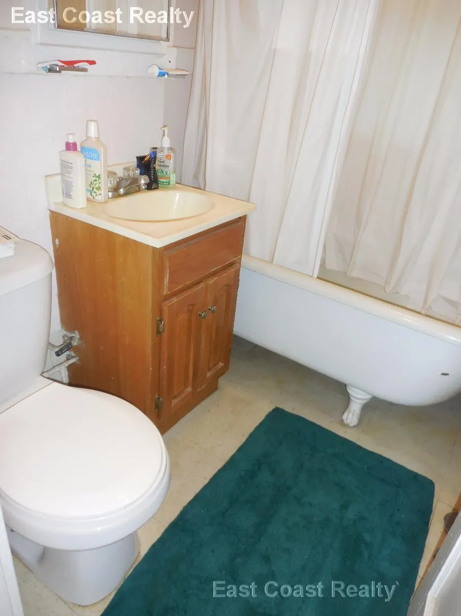 Studio bed, 1 bath apartment for rent at 221 Kelton St Unit 4, Brighton — photo 6 of 7