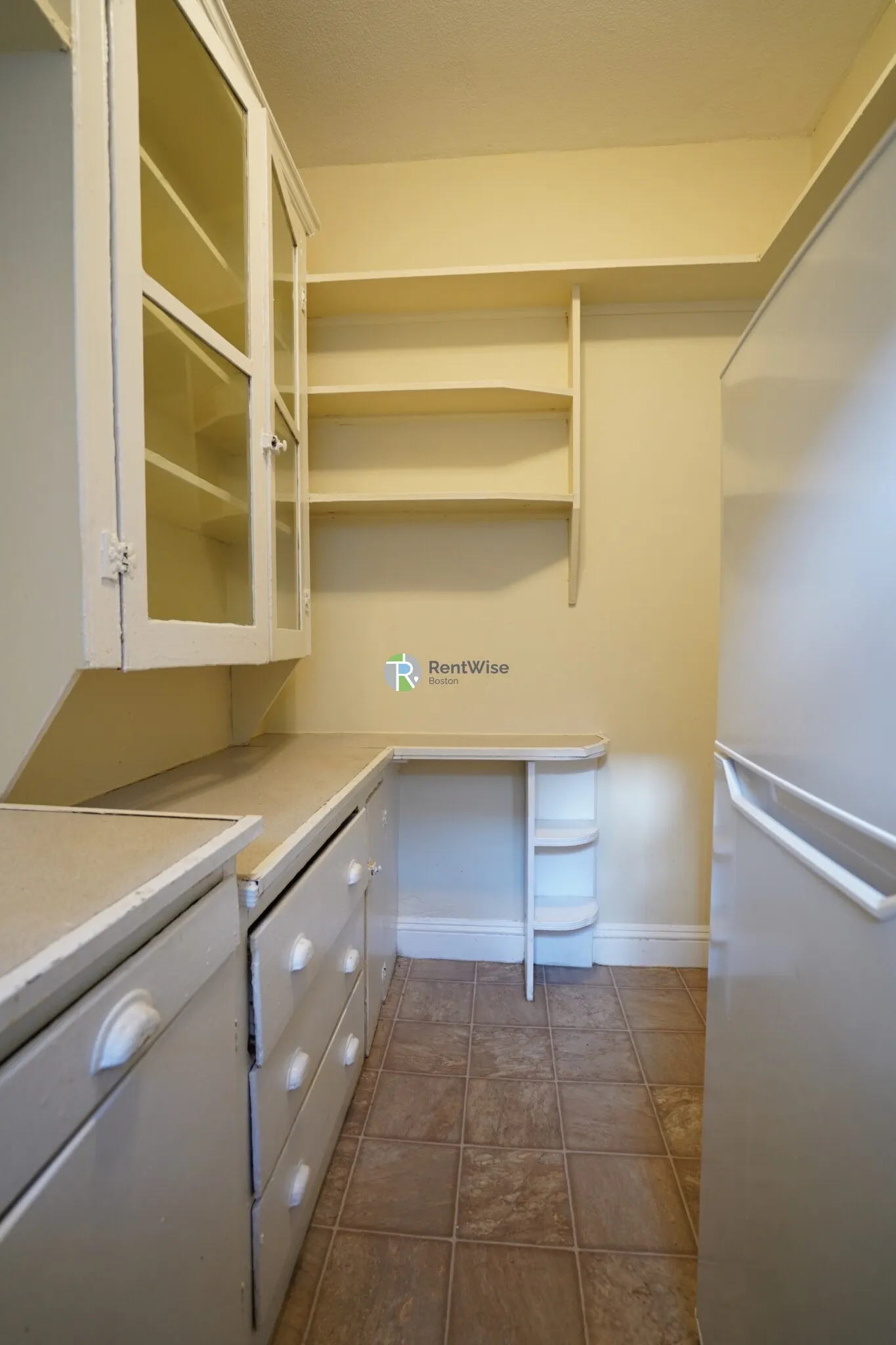 1 bed, 1 bath apartment for rent at 221 Kelton St Unit 7, Brighton — photo 10 of 11