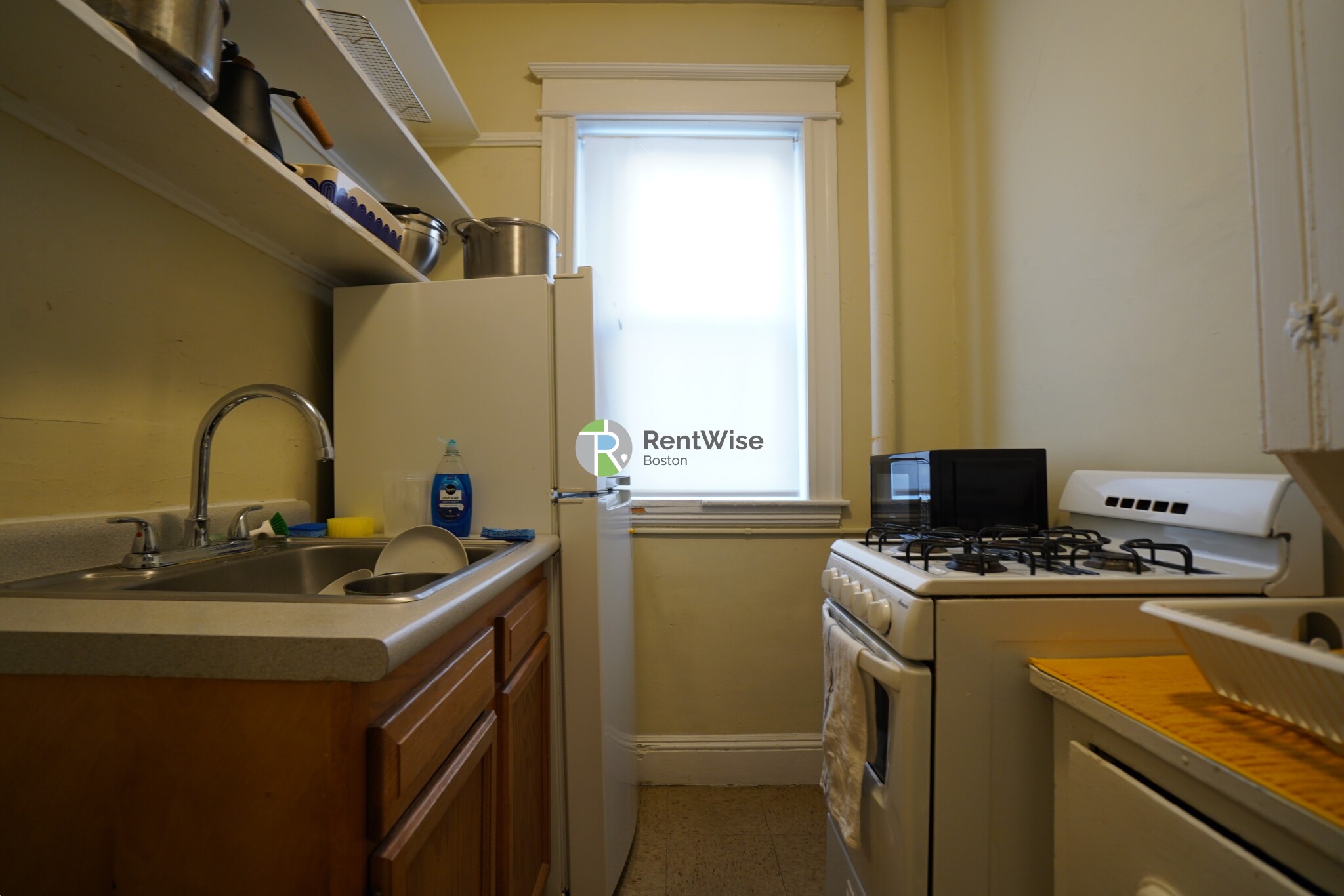 Studio bed, 1 bath apartment for rent at 221 Kelton St Unit 9, Brighton — photo 6 of 10