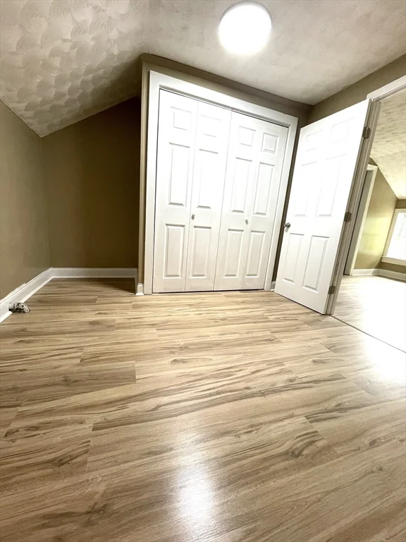 3 bed, 1 bath apartment for rent at 221 Middle St, Center — photo 28 of 33