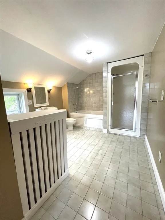 3 bed, 1 bath apartment for rent at 221 Middle St, Center — photo 19 of 33
