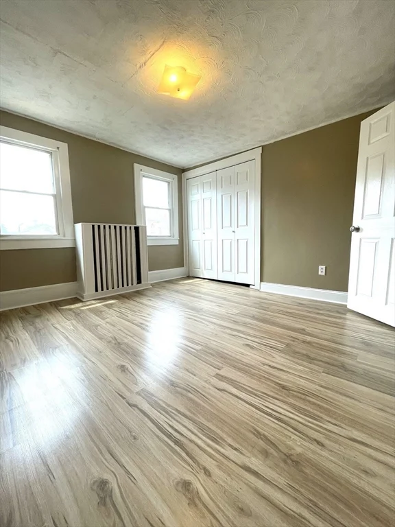 3 bed, 1 bath apartment for rent at 221 Middle St, Center — photo 23 of 33