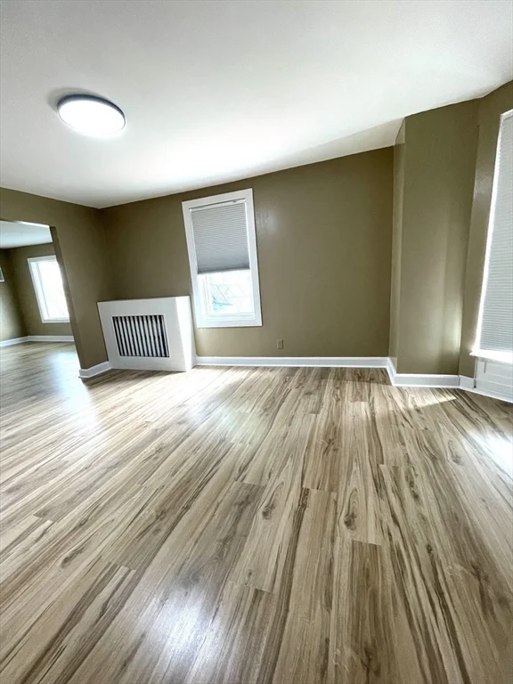 3 bed, 1 bath apartment for rent at 221 Middle St, Center — photo 14 of 33
