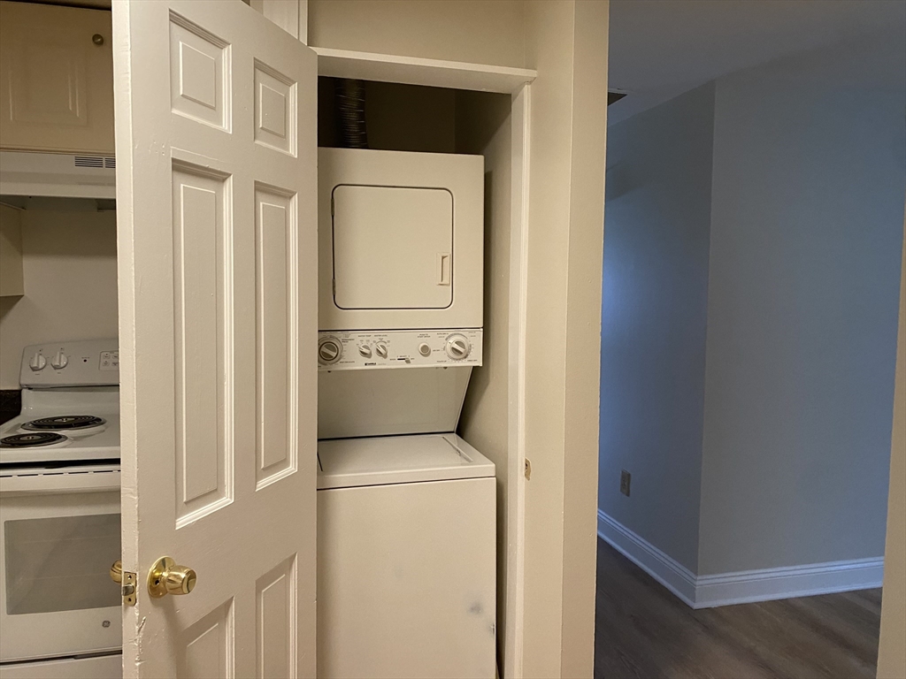 2 bed, 2 bath apartment for rent at 221 Oak St Unit 16-12, Montello — photo 8 of 12