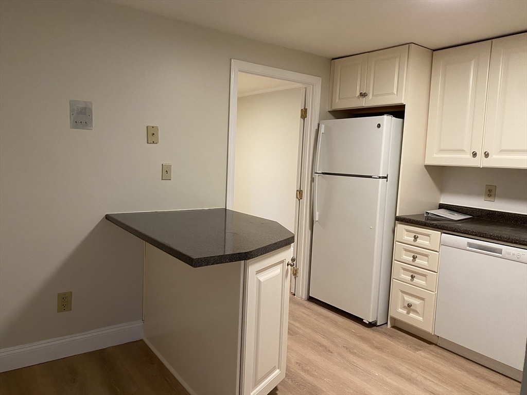 2 bed, 2 bath apartment for rent at 221 Oak St Unit 16-12, Montello — photo 6 of 12