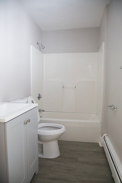 2 bed, 1 bath apartment for rent at 221 S Main Unit B, Haverhill — photo 5 of 6