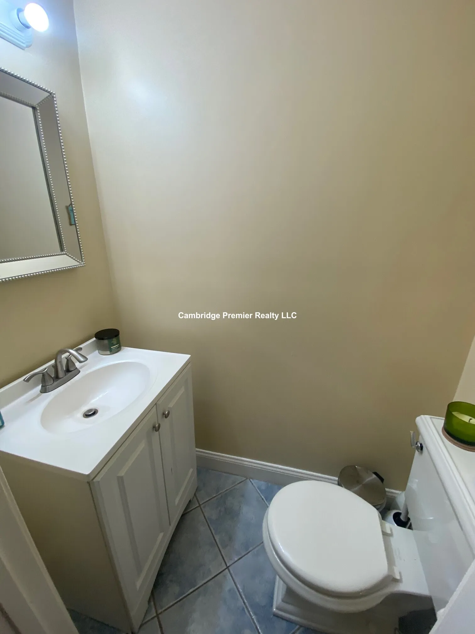 2 bed, 1.5 bath apartment for rent at 221 Salem St Unit 1, Medford — photo 9 of 19