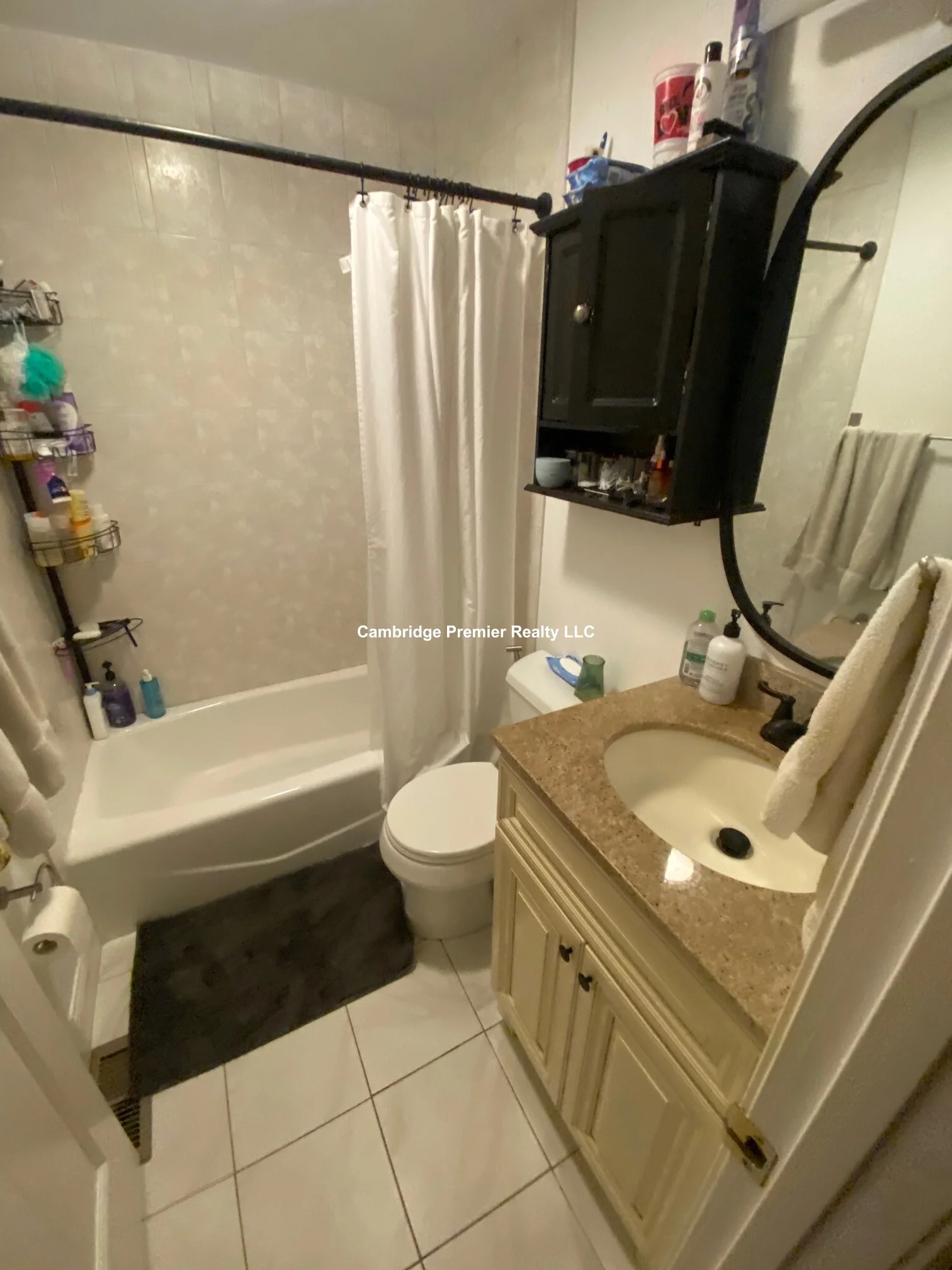 2 bed, 1.5 bath apartment for rent at 221 Salem St Unit 1, Medford — photo 17 of 19