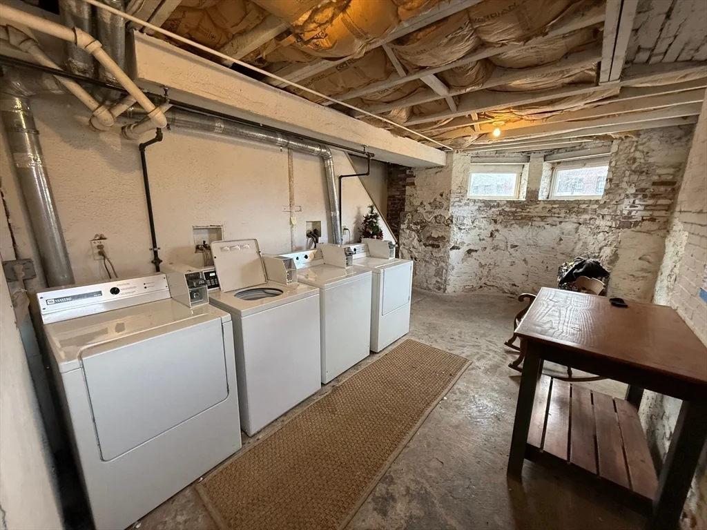2 bed, 1 bath apartment for rent at 221 Shurtleff St Unit 6, Chelsea — photo 16 of 19