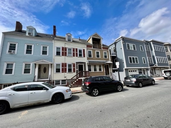 5 bed, 3 bath apartment for rent at 221 West 2nd St Unit 221, South Boston — photo 14 of 14