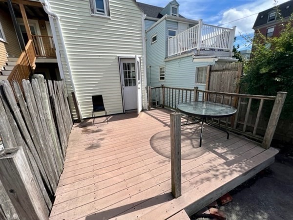 5 bed, 3 bath apartment for rent at 221 West 2nd St Unit 221, South Boston — photo 3 of 14