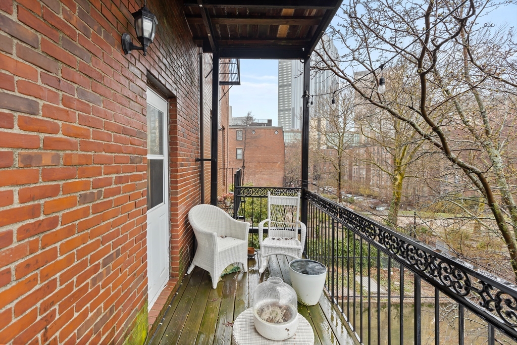 1 bed, 1 bath apartment for rent at 221 West Newton Unit 3, South End — photo 9 of 11