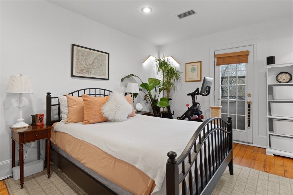 1 bed, 1 bath apartment for rent at 221 West Newton Unit 3, South End — photo 6 of 11