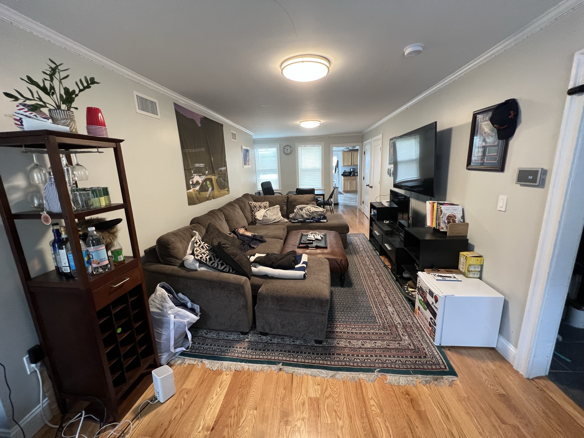 4 bed, 3 bath apartment for rent at 221 West 2nd St Unit 221, South Boston — photo 4 of 20