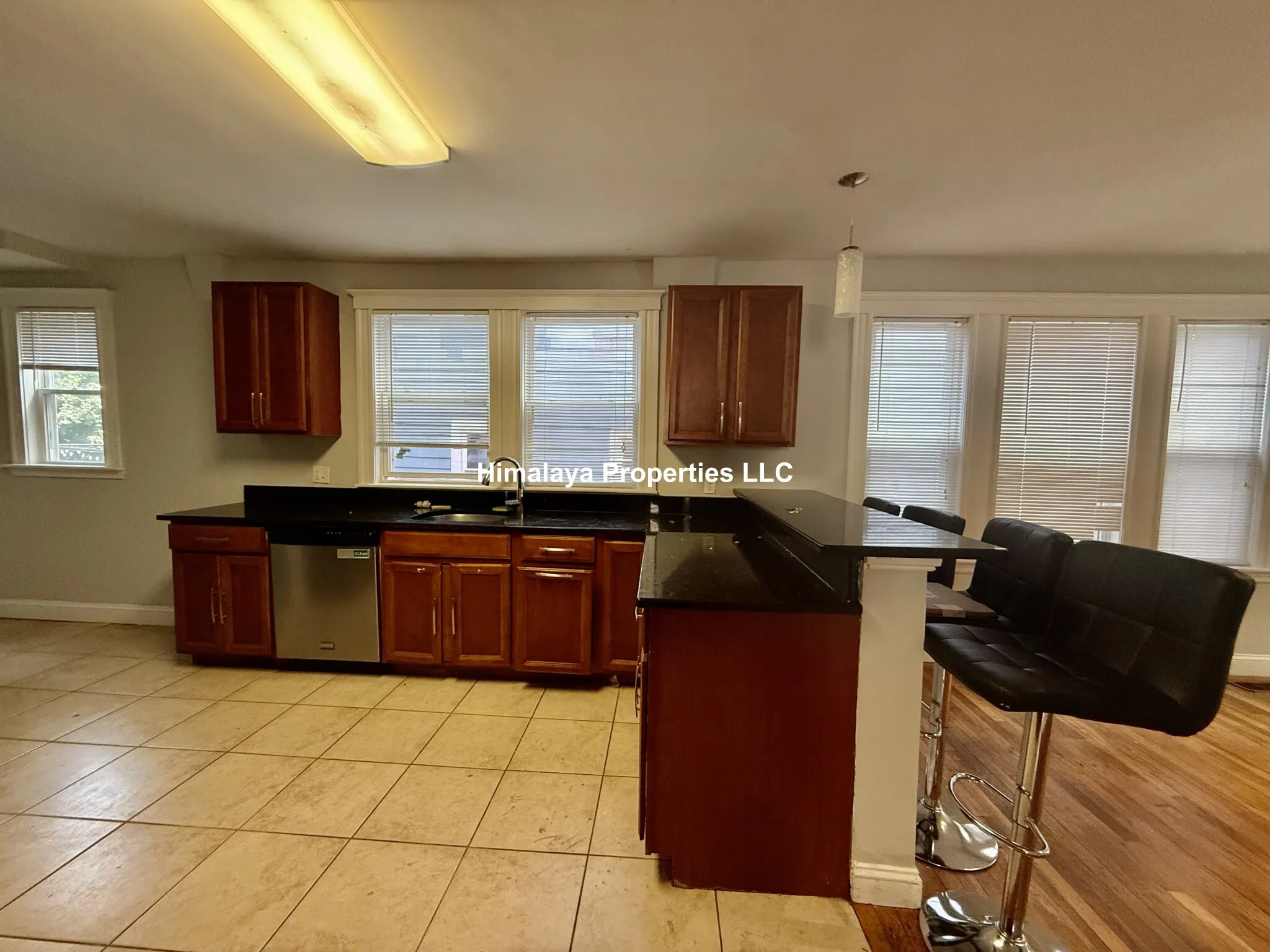 4 bed, 2 bath apartment for rent at 222-224 Calumet St Unit 1, Mission Hill — photo 3 of 15