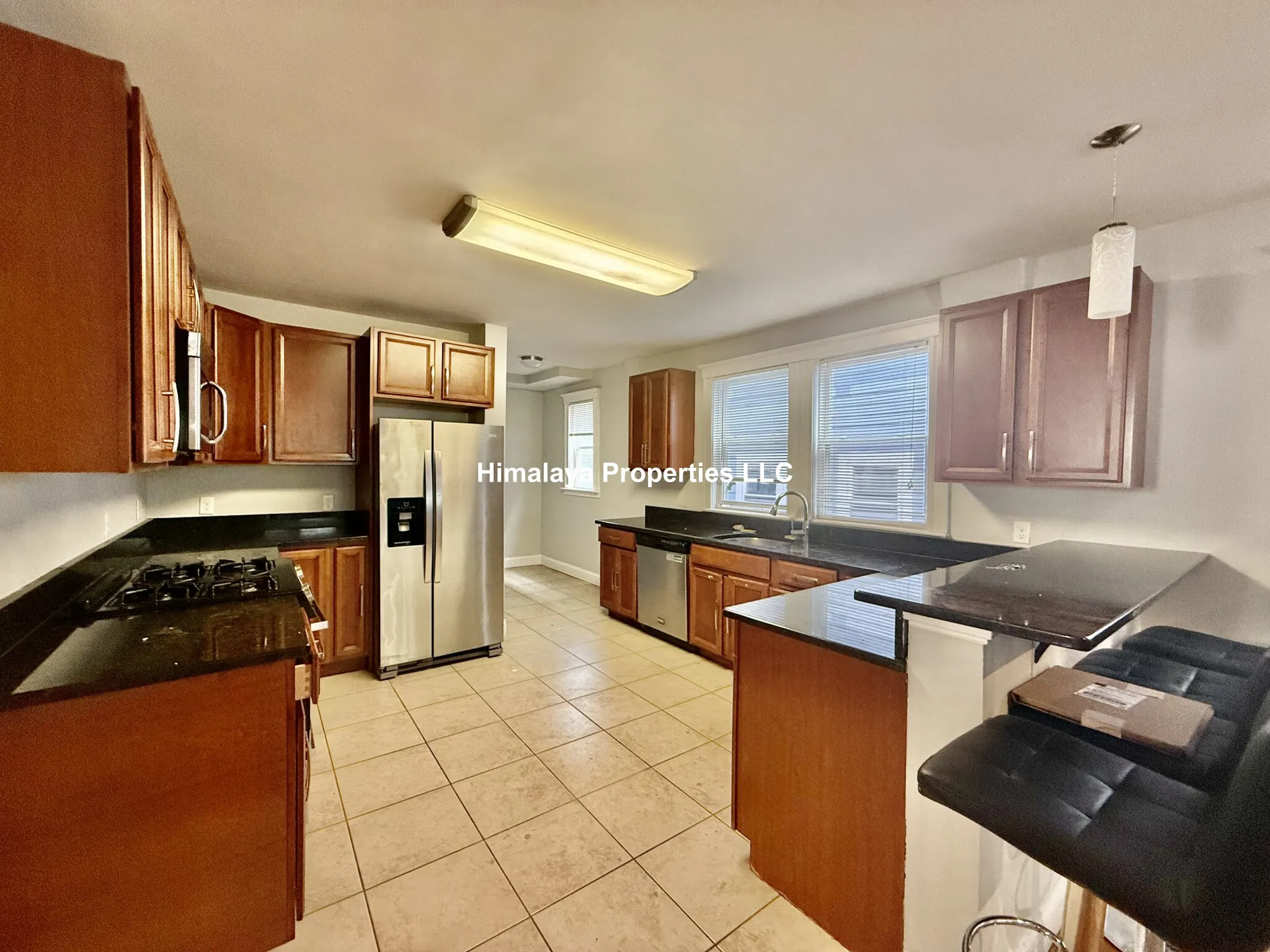 4 bed, 2 bath apartment for rent at 222-224 Calumet St Unit 1, Mission Hill — photo 4 of 15