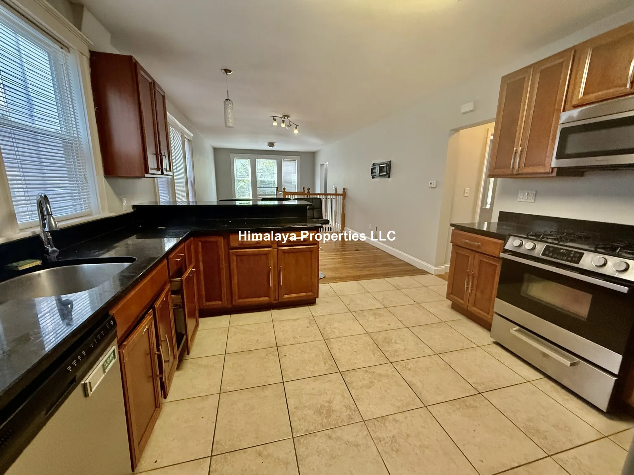 4 bed, 2 bath apartment for rent at 222-224 Calumet St Unit 1, Mission Hill — photo 2 of 15