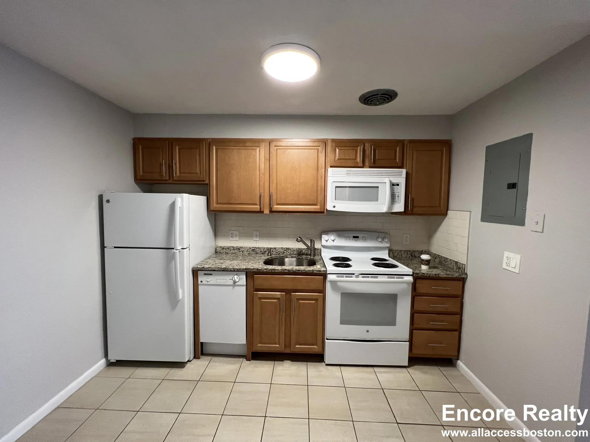 1 bed, 1 bath apartment for rent at 222 Babcock St Unit 1D, North Brookline — photo 1 of 11