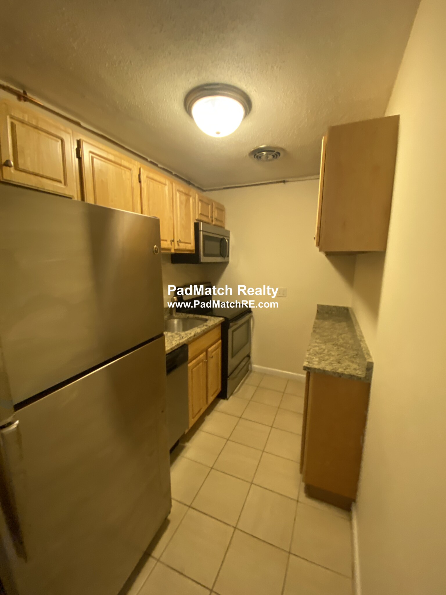 Studio bed, 1 bath apartment for rent at 222 Babcock St Unit 1G, North Brookline — photo 1 of 15